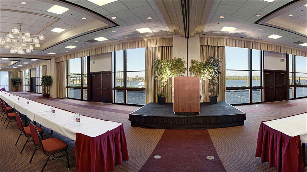 Holiday Inn Portland - Columbia Riverfront, An Ihg Hotel Extérieur photo